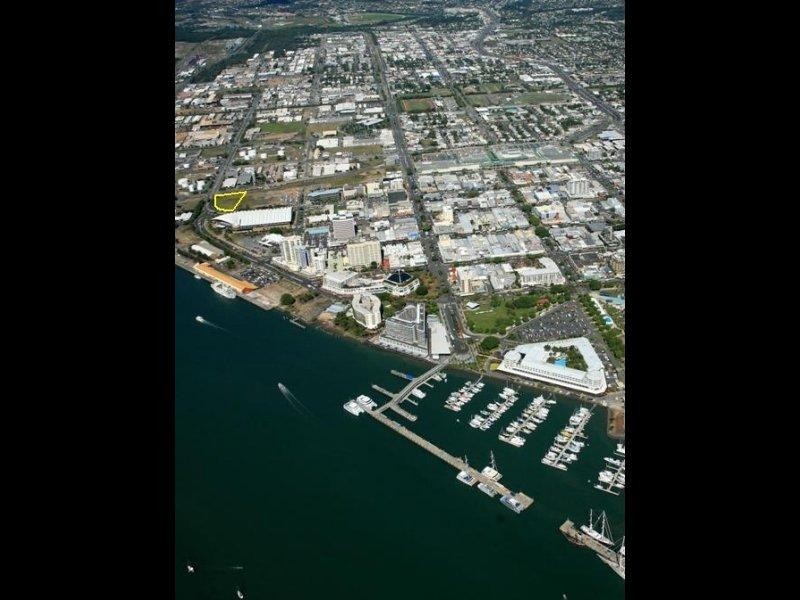 6 Kenny, Cairns QLD 4870