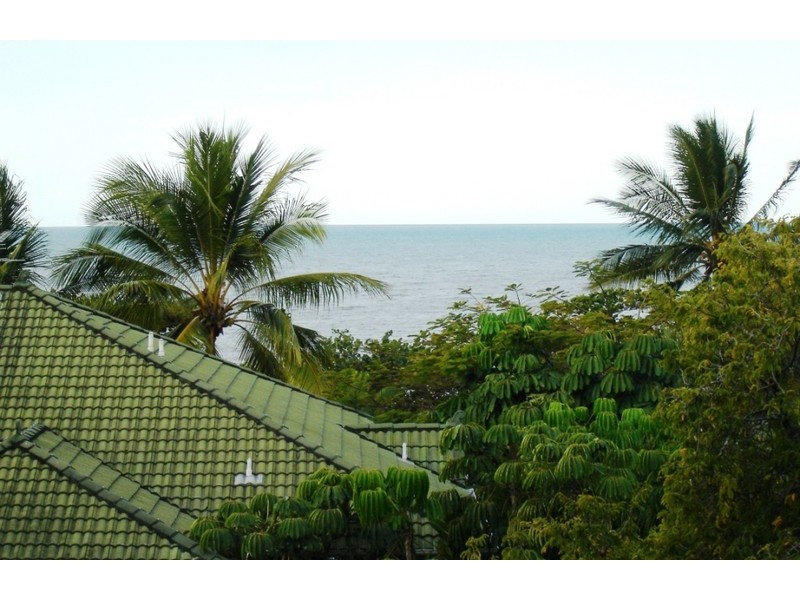 Trinity Beach QLD 4879