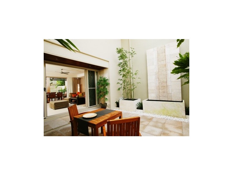 12 Gregory Street, Cairns QLD 4870