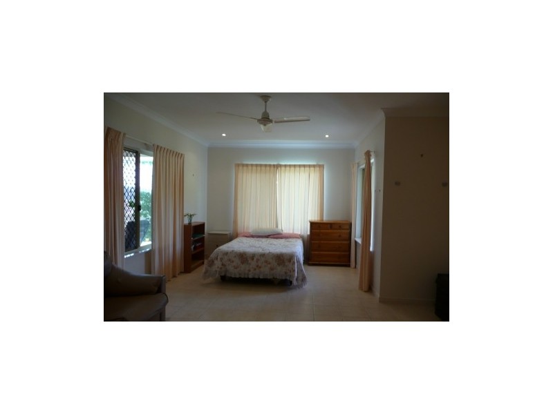 Brinsmead QLD 4870