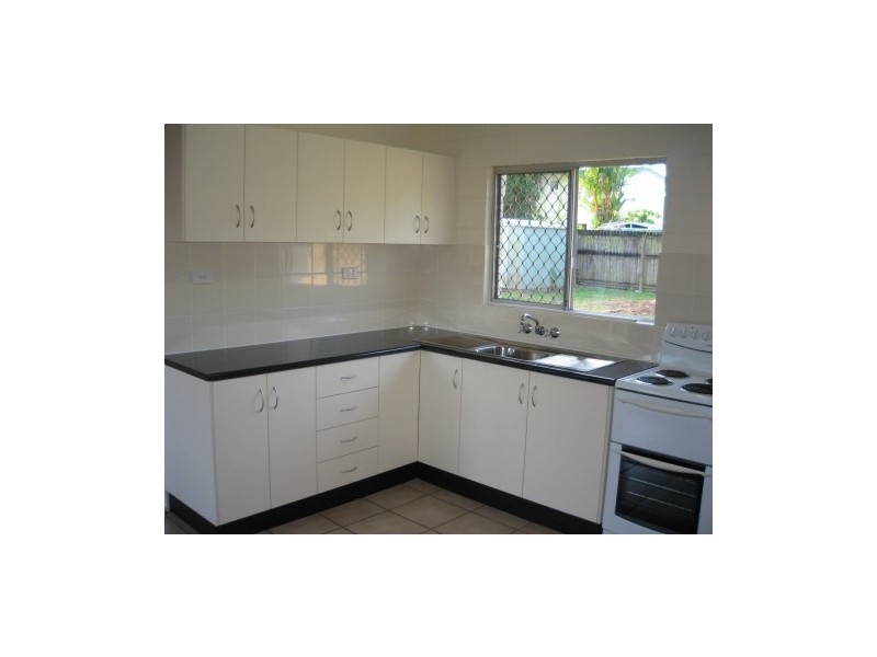 Manoora QLD 4870