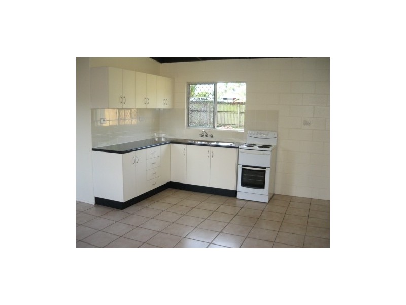 Manoora QLD 4870