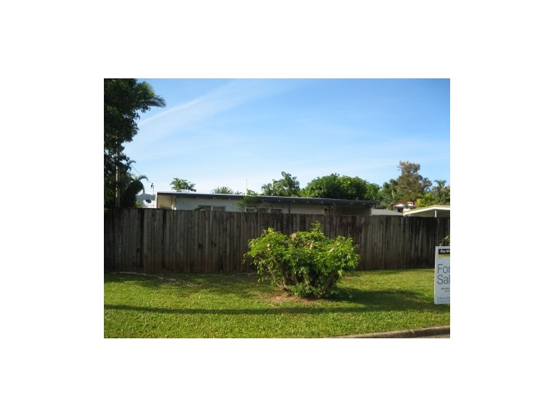 Manoora QLD 4870
