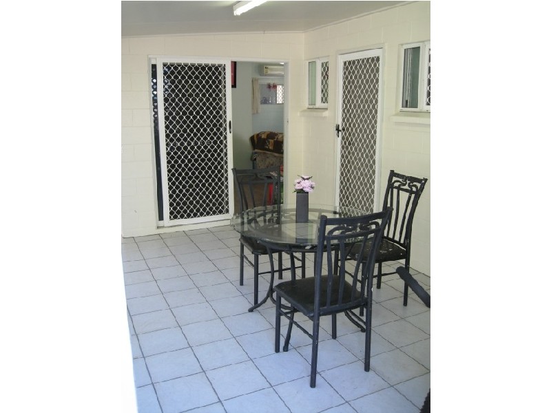 Mooroobool QLD 4870