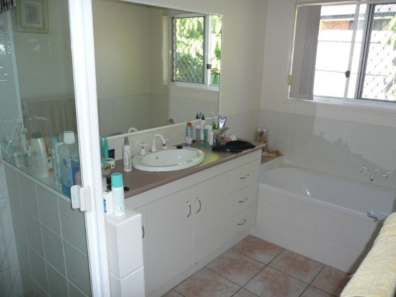 10 Montana Place, Calamvale QLD 4116