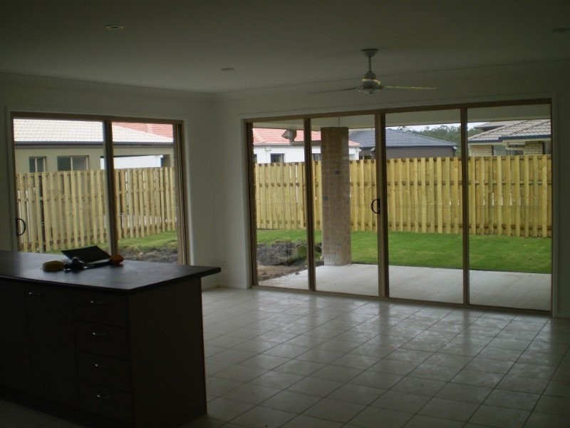 32 Freshwater Circuit, Berrinba QLD 4117