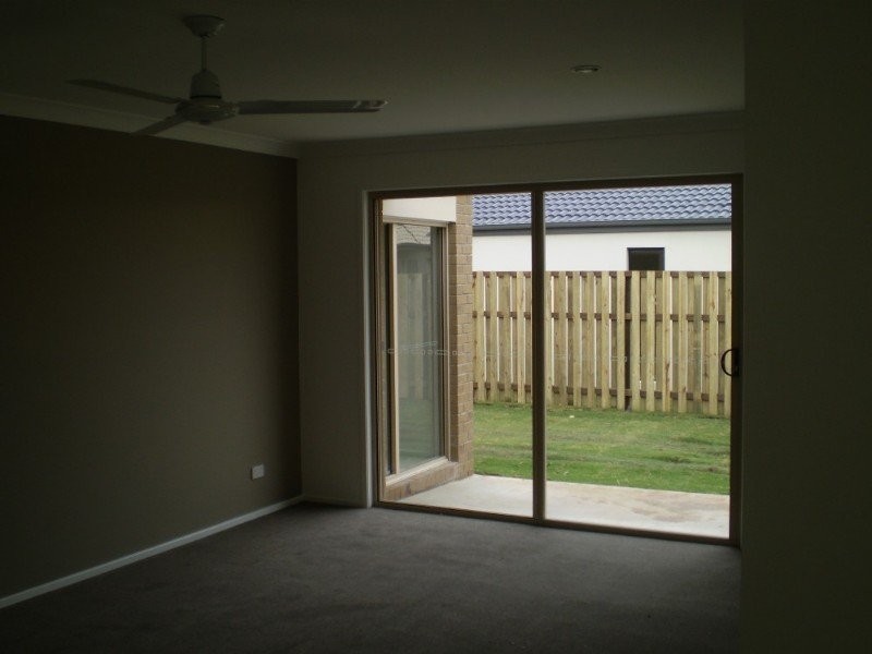 32 Freshwater Circuit, Berrinba QLD 4117