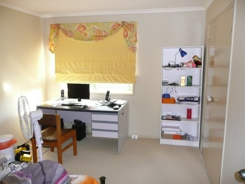 Stretton QLD 4116