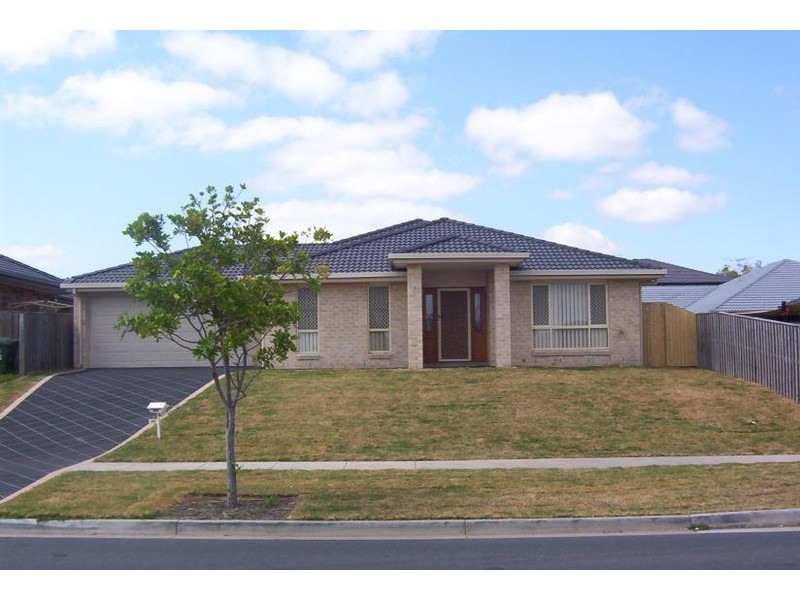 96 Wallum Drive, Parkinson QLD 4115