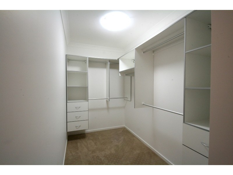 20 Injune Circuit, Calamvale QLD 4116