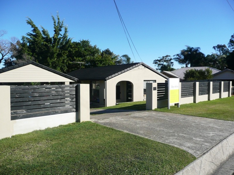 17 Fenwood Close, Boronia Heights QLD 4124