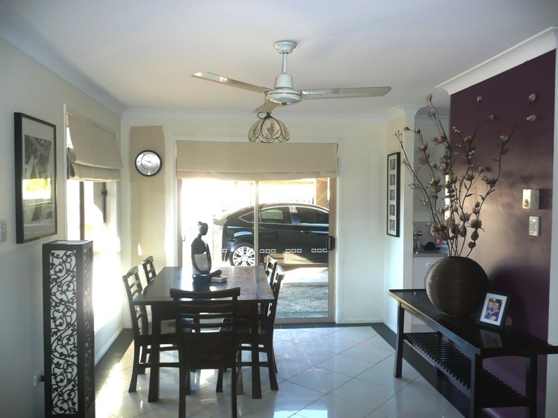 17 Fenwood Close, Boronia Heights QLD 4124
