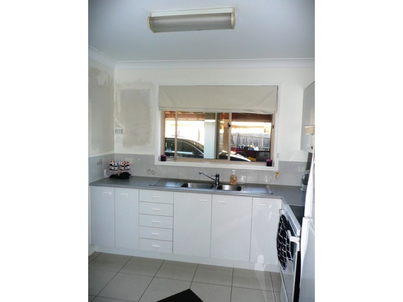 17 Fenwood Close, Boronia Heights QLD 4124