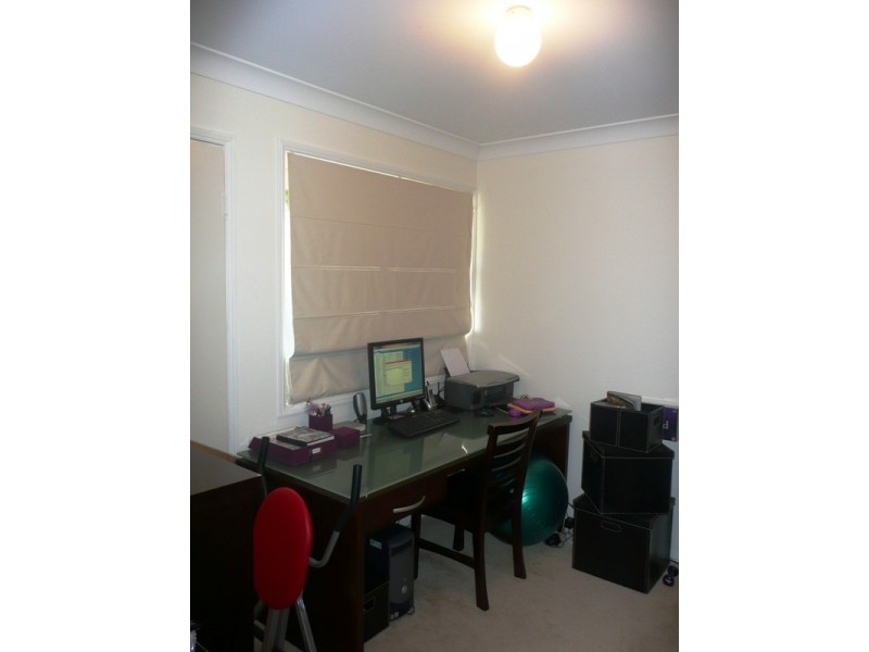 17 Fenwood Close, Boronia Heights QLD 4124