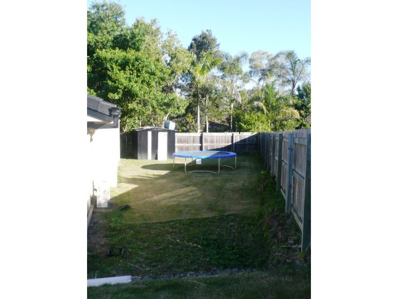 17 Fenwood Close, Boronia Heights QLD 4124