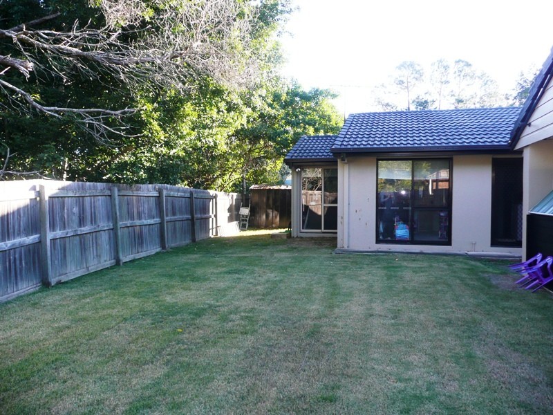 17 Fenwood Close, Boronia Heights QLD 4124