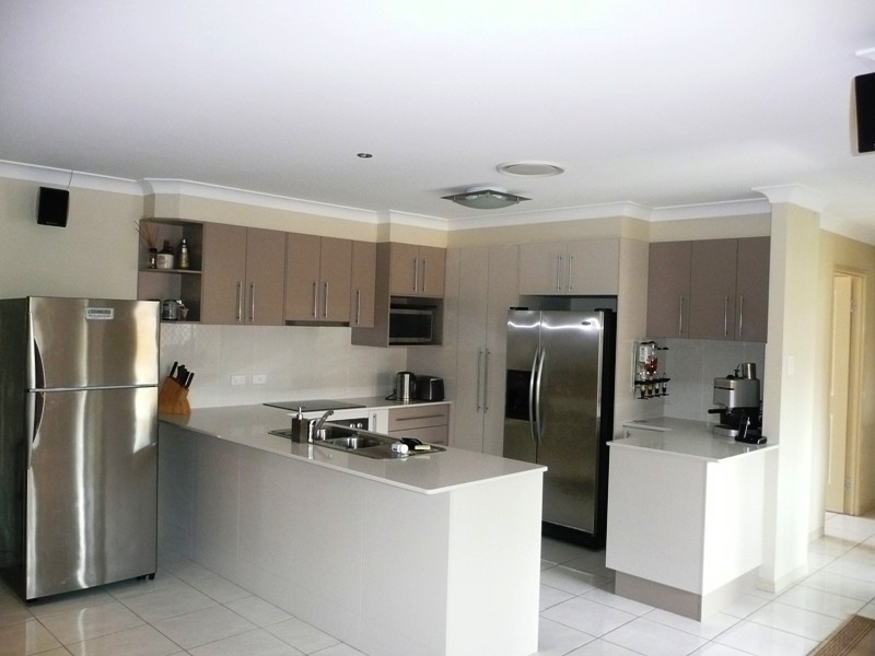 13 Girraween Crescent, Parkinson QLD 4115