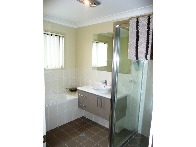 13 Girraween Crescent, Parkinson QLD 4115