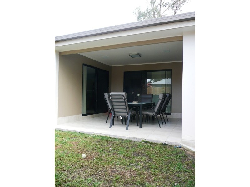 13 Girraween Crescent, Parkinson QLD 4115