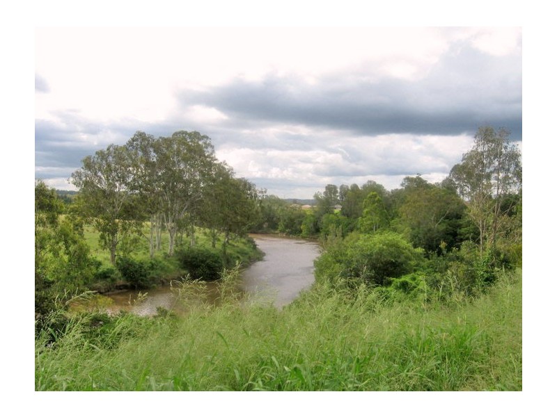 10 Heit Court, Booval QLD 4304