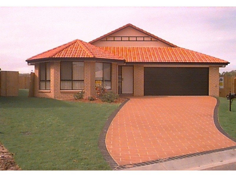 90 Juniper Circuit, Stretton QLD 4116