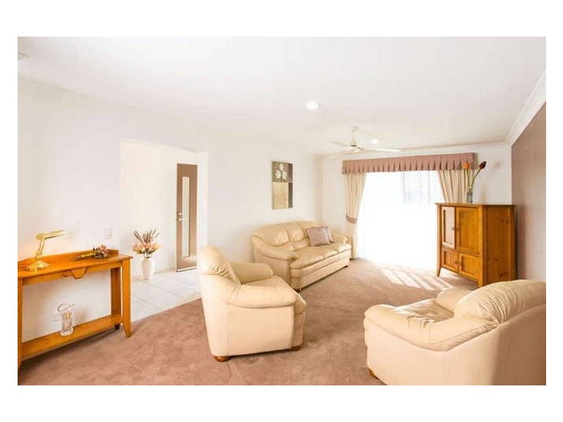 4 Budawang Street, Parkinson QLD 4115