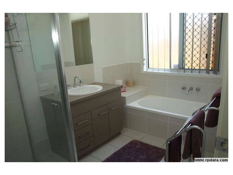 4 Budawang Street, Parkinson QLD 4115