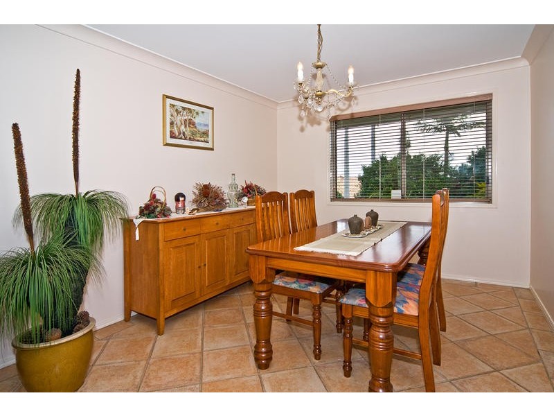 4 Galliano Court, Calamvale QLD 4116