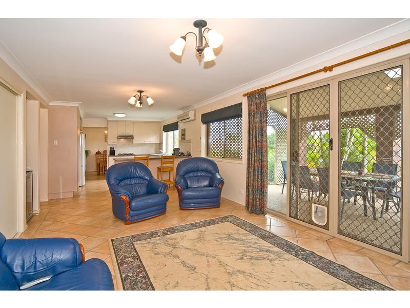 4 Galliano Court, Calamvale QLD 4116