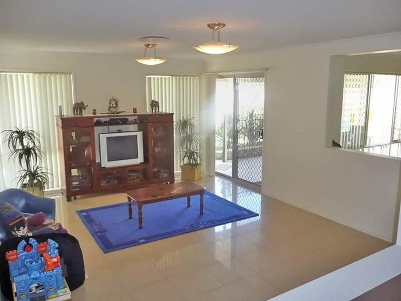 Regents Park QLD 4118