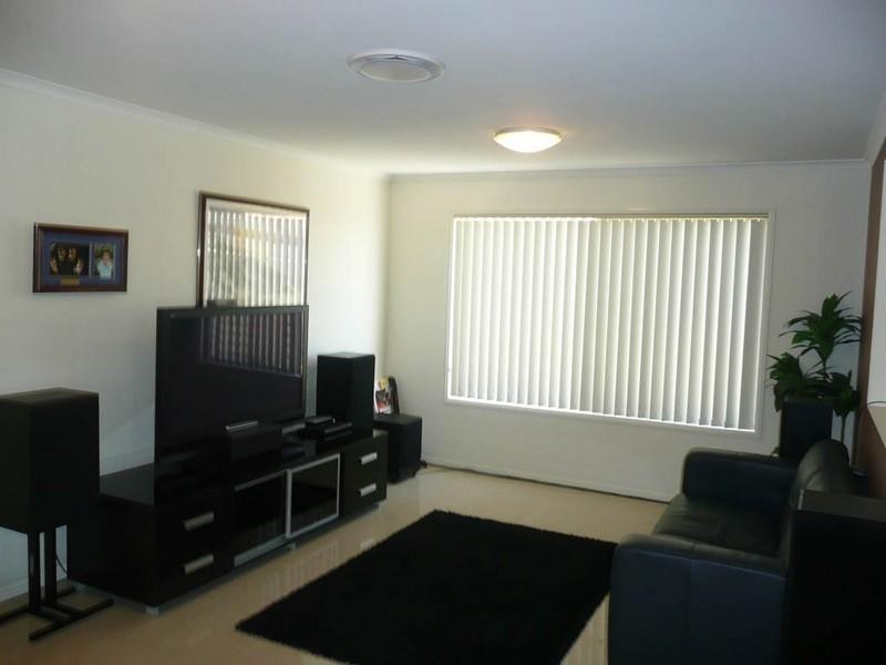 Regents Park QLD 4118