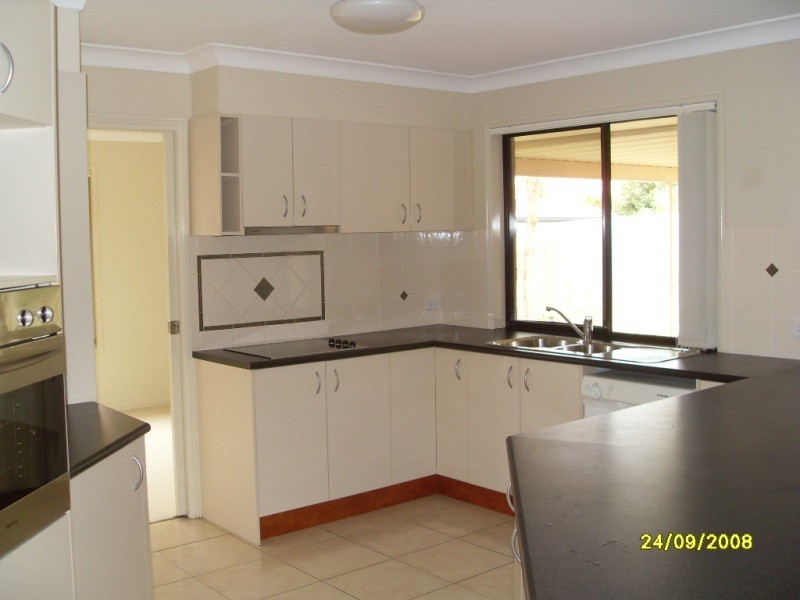 5 Watarrka Drive, Parkinson QLD 4115