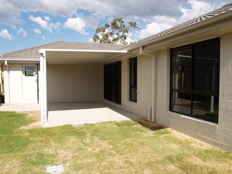 8 Hudson Street, Calamvale QLD 4116