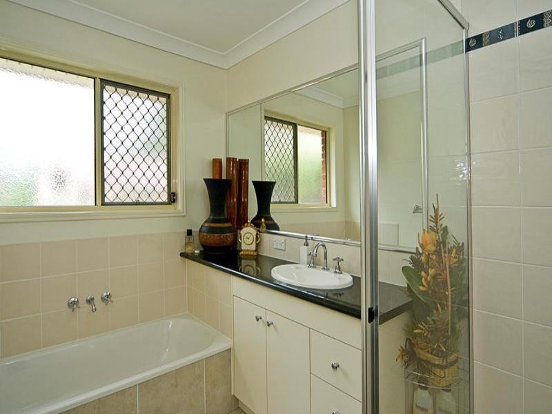 25a Apple Blossom Place, Eight Mile Plains QLD 4113
