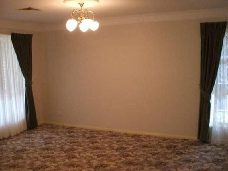 2 Dampier Crescent, Forest Lake QLD 4078