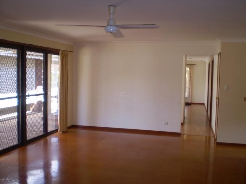 11 Kinedana Street, Calamvale QLD 4116