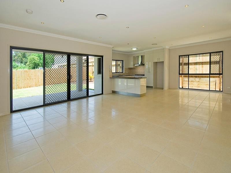 24 Injune Circuit, Calamvale QLD 4116