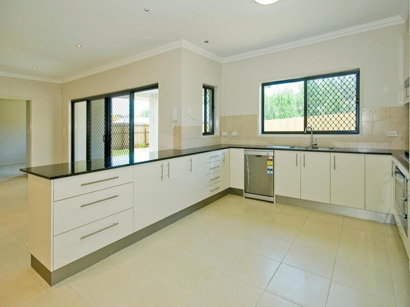 24 Injune Circuit, Calamvale QLD 4116