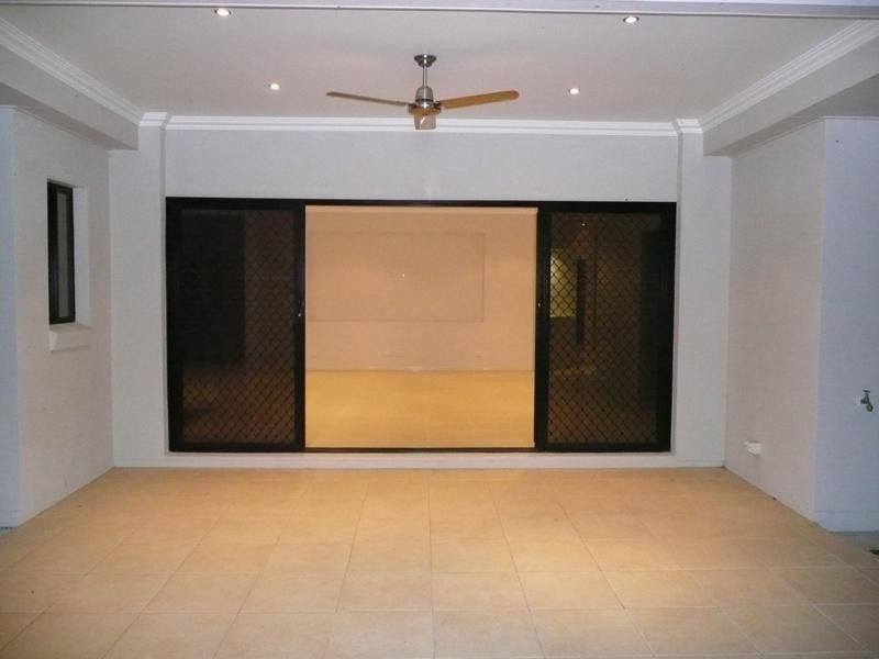 24 Injune Circuit, Calamvale QLD 4116