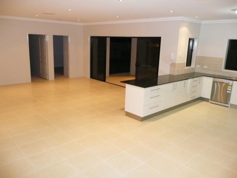 24 Injune Circuit, Calamvale QLD 4116