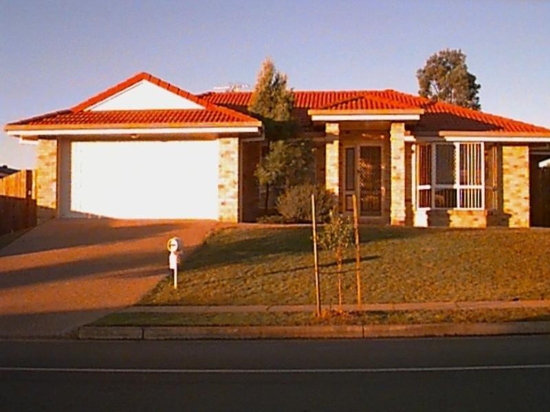Parkinson QLD 4115