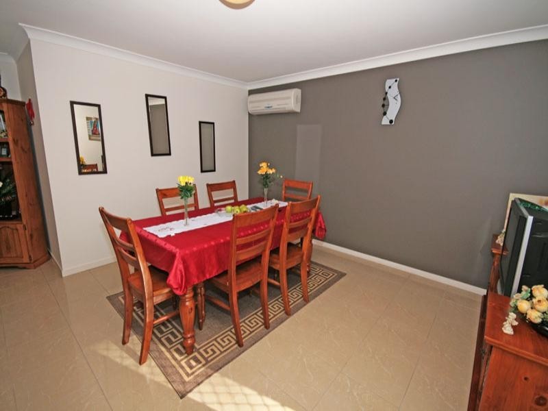 27 Nabeel Place, Calamvale QLD 4116