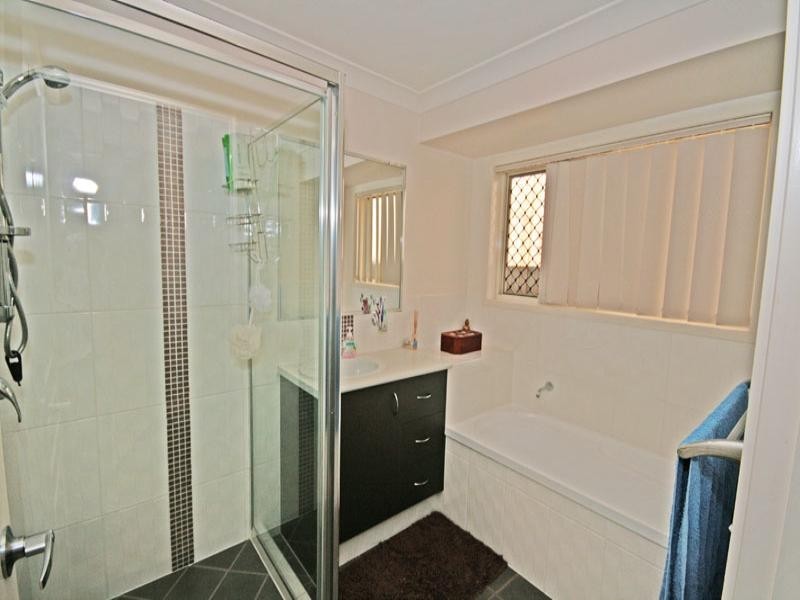 27 Nabeel Place, Calamvale QLD 4116