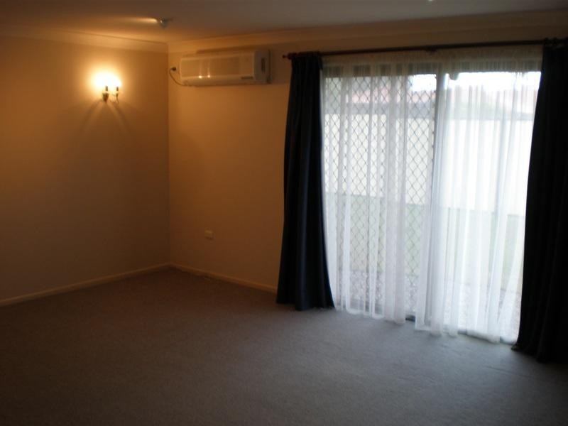 Hillcrest QLD 4118