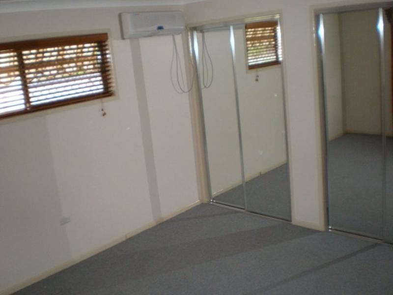 Hillcrest QLD 4118