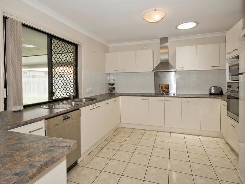 Parkinson QLD 4115