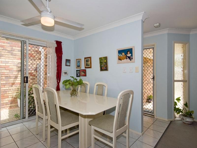 122 Ryhill Street, Sunnybank Hills QLD 4109