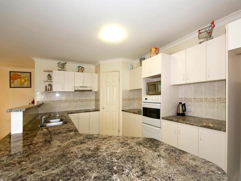 10 High Peak Crescent, Springfield QLD 4300