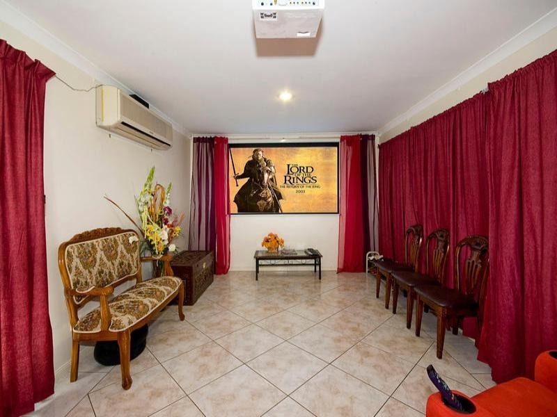 10 High Peak Crescent, Springfield QLD 4300