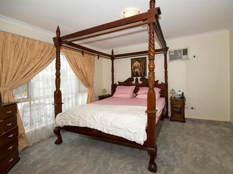 10 High Peak Crescent, Springfield QLD 4300